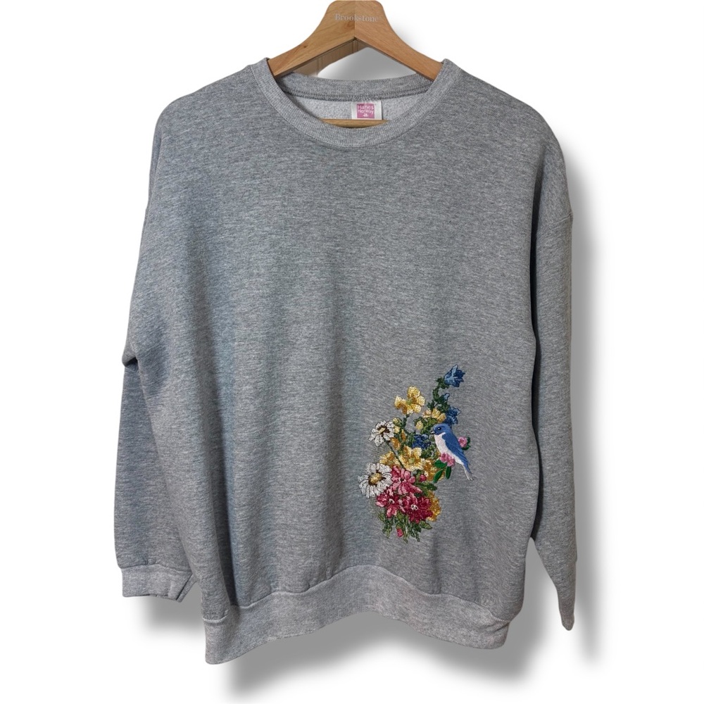 Vintage HANES Her Way Gray Crewneck Cottagecore Embroidered Sweatshirt